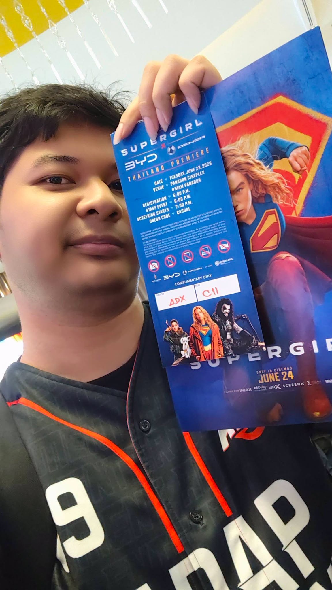 เอก ที่งาน Supergirl Thailand Premiere